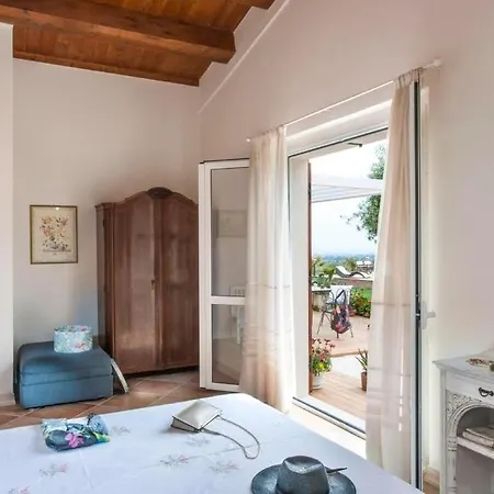La Nel Prato Sul Mare San Costanzo